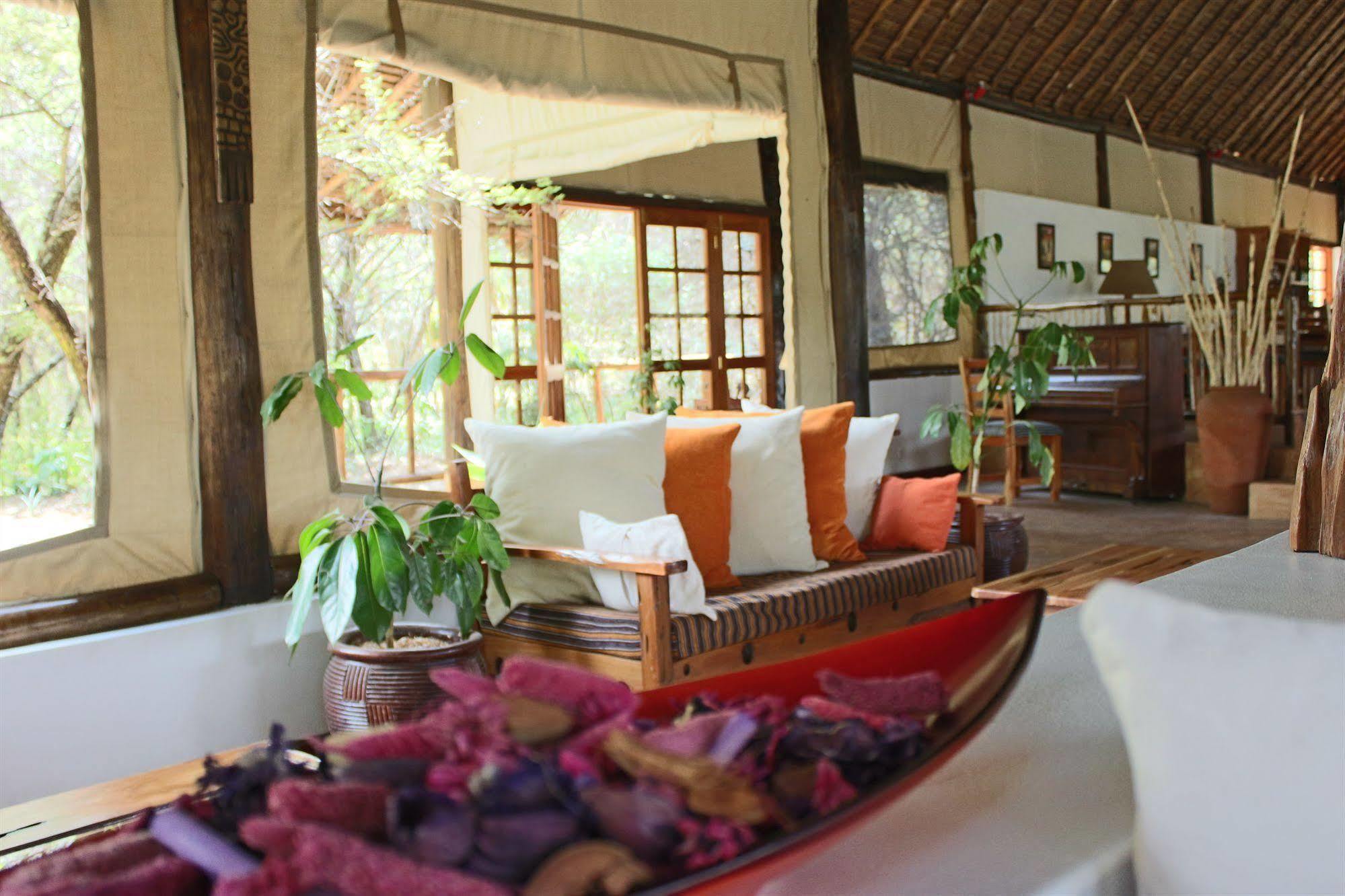 Ziwa Bush Lodge Накуру Экстерьер фото